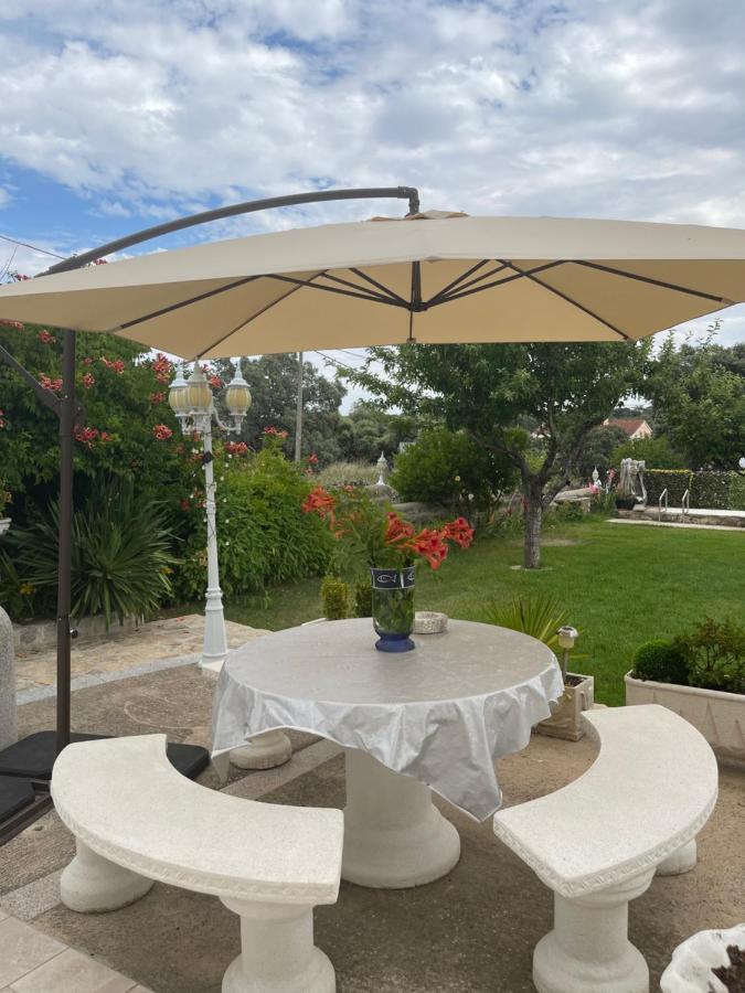 Villa Entre Encinas Moralina Luaran gambar
